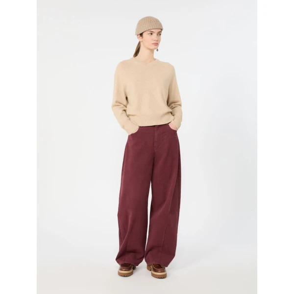 Max Mara Padre Cashmere V-Neck Jumper in Beige | Sweaters | Luxury Shoes 