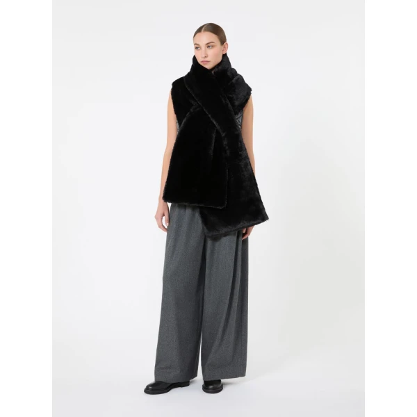 Max Mara Piacere Water-Repellent Canvas Padded Stole in Black | Scarves | Luxury Shoes 