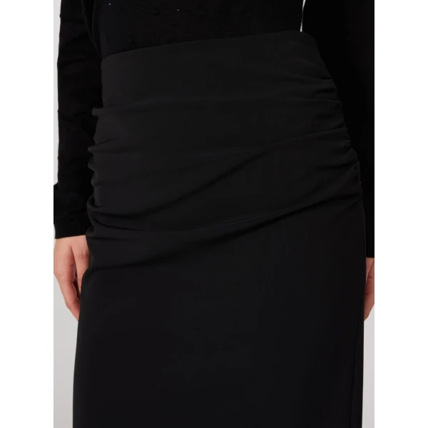 Max Mara Quiete Technical Cady Pencil Skirt in Black | Pencil Skirts | Luxury Shoes 