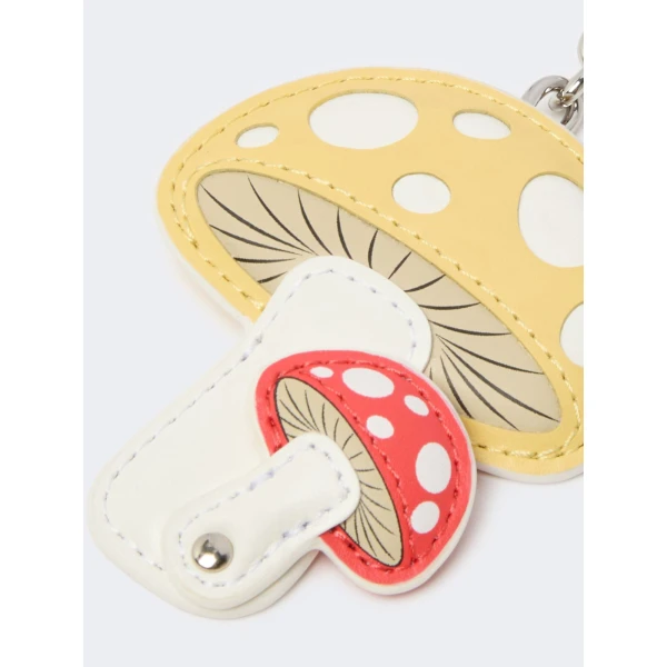 Max Mara Rea Leather Keychain in Yellow | Bag charms | Luxury Shoes 