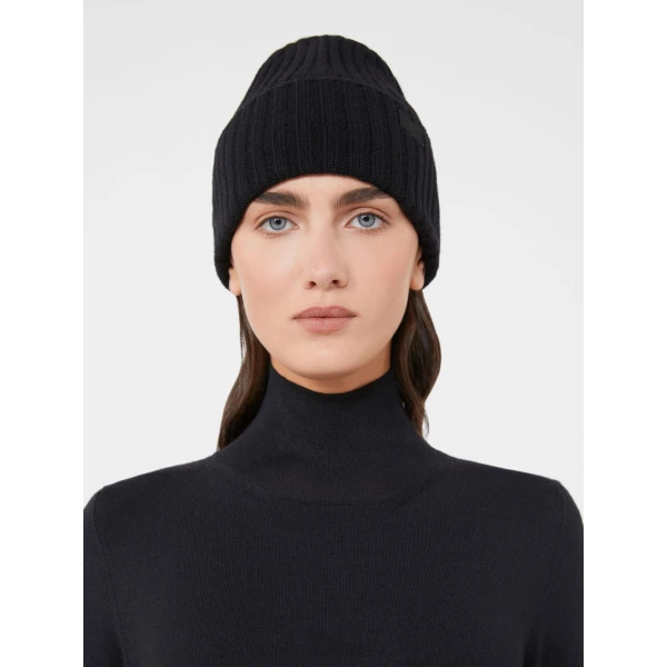 Max Mara Ribbed Wool Beanie in Black | Hats | Luxury Shoes 