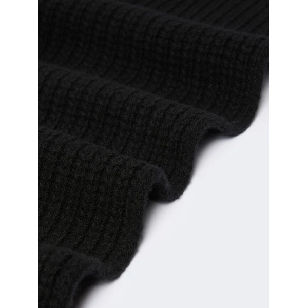 Max Mara Ribbed Wool Yarn Scarf in Black | Scarves | Luxury Shoes 