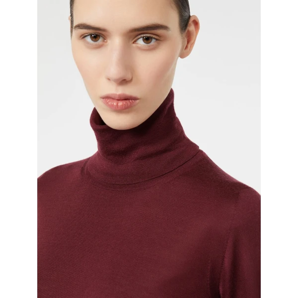 Max Mara Saluto Wool Polo-Neck Sweater in Red Purple | Turtlenecks | Luxury Shoes 