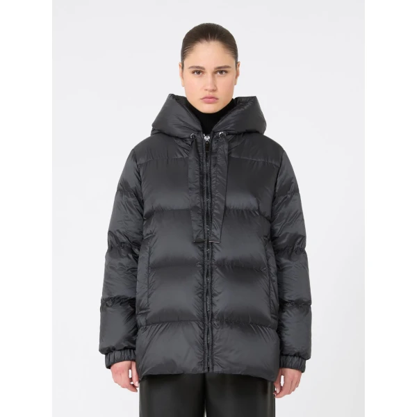Max Mara Seia Roomy Water-Repellent Puffer Jacket in Black | Jackets | Luxury Shoes 