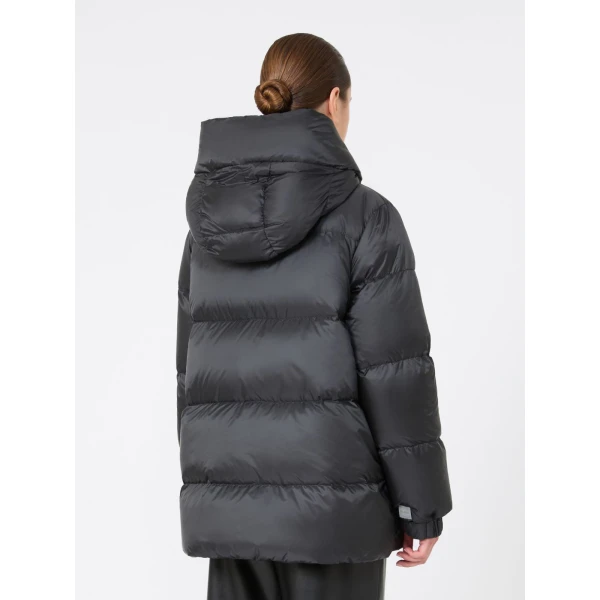 Max Mara Seia Roomy Water-Repellent Puffer Jacket in Black | Jackets | Luxury Shoes 