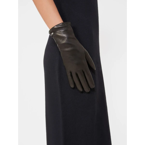 Max Mara Short Nappa Leather Gloves in Black | Gloves | Luxury Shoes 