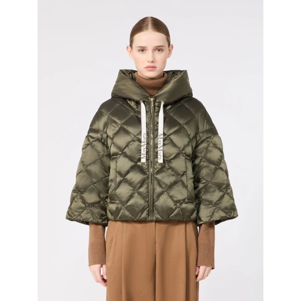 Max Mara Sisoft Cape-Style Water-Repellent Puffer in Moss Green | Jackets | Luxury Shoes 
