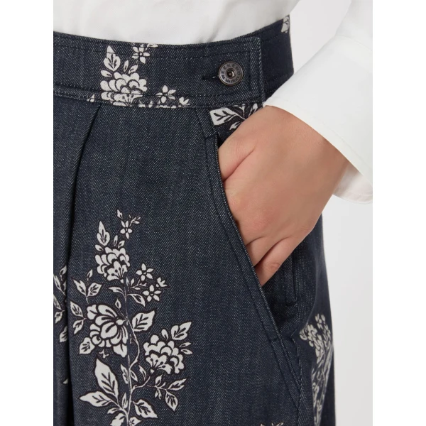Max Mara Struzzo Pleated Printed Cotton Skirt in Navy | Pleated Skirts | Luxury Shoes 