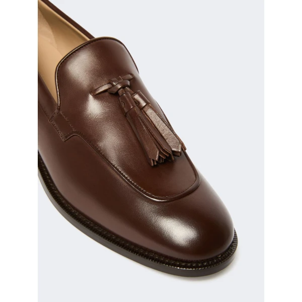 Max Mara Sultano Tasselled Leather Loafers in Cocoa | Loafers | Luxury Shoes 