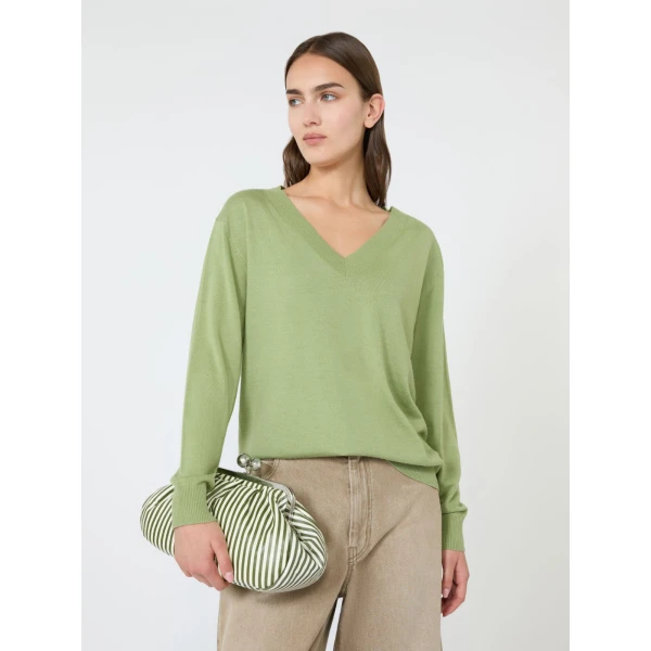 Max Mara Talamo Wool, Silk and Cashmere V-Neck Jumper in Green | Sweaters | Luxury Shoes 