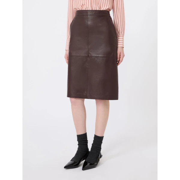 Max Mara Timore Hammered Leather Pencil Skirt in Bordeaux | Leather Skirts | Luxury Shoes 