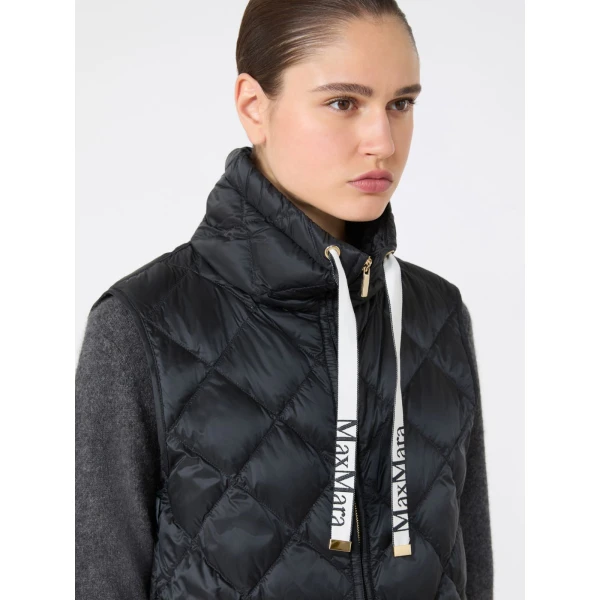 Max Mara Tregic Diamond-Quilted Padded Gilet in Black | Vests | Luxury Shoes 