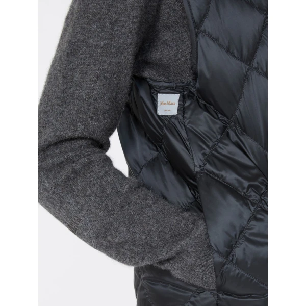 Max Mara Tregic Diamond-Quilted Padded Gilet in Black | Vests | Luxury Shoes 