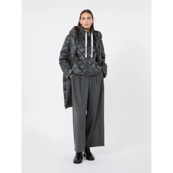 Max Mara Tregic Diamond-Quilted Padded Gilet in Medium Grey | Vests | Luxury Shoes 