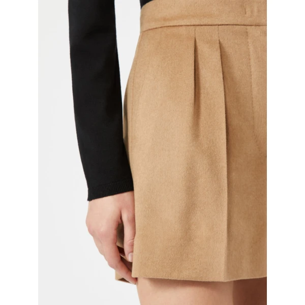 Max Mara Vista Sable-Look Baby Camel Shorts in Camel | Shorts | Luxury Shoes 