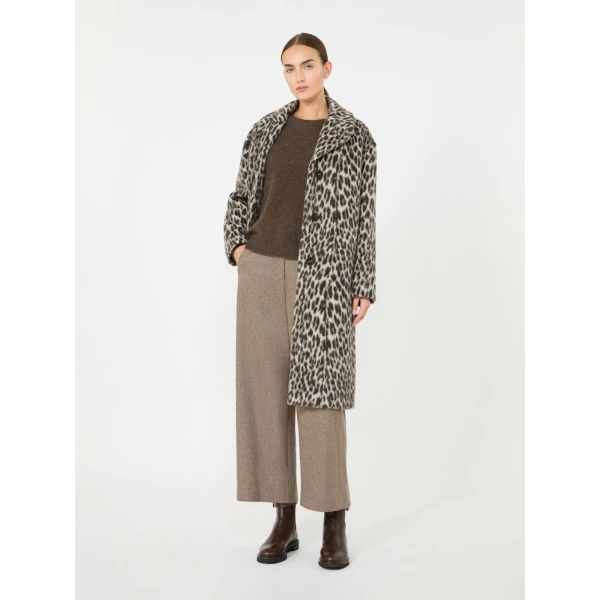 Max Mara Voliera Yak Wool Crew-Neck Sweater in Brown | Sweaters | Luxury Shoes 