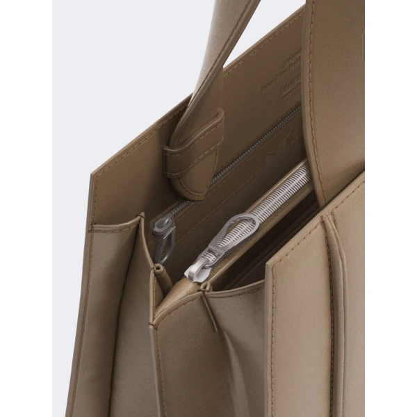 Max Mara Whitney Bag 5 Medium in Camel | Totes & Top-Handle Bags | Luxury Shoes 