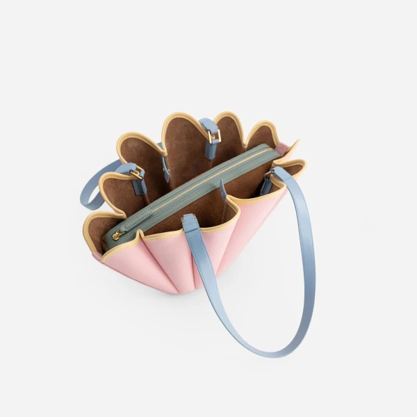 Mlouye Mini Seashell Tote in Gummy | Mini Bags | Luxury Shoes 