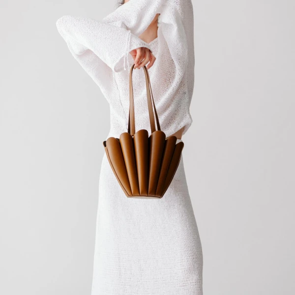 Mlouye Mini Seashell Tote in Off White | Mini Bags | Luxury Shoes 