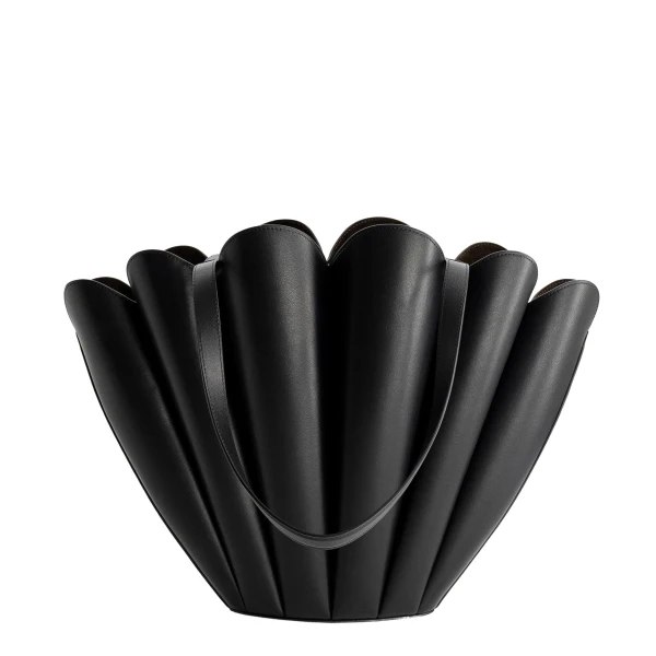 Mlouye Seashell Tote in Black | Totes & Top-Handle Bags | Luxury Shoes 