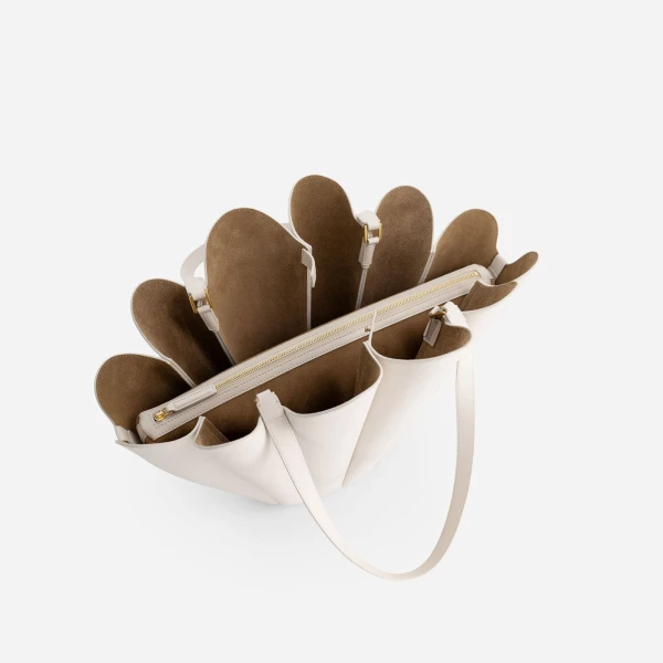 Mlouye Seashell Tote in Dove | Totes & Top-Handle Bags | Luxury Shoes 