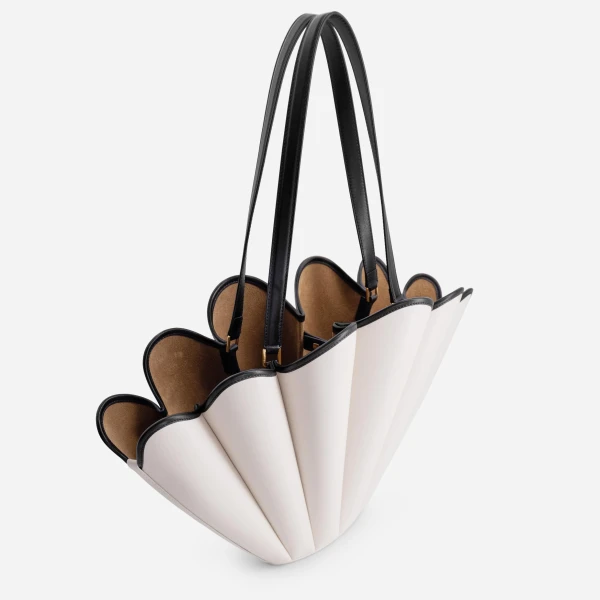 Mlouye Seashell Tote in Off White | Totes & Top-Handle Bags | Luxury Shoes 