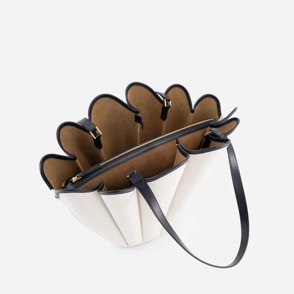 Mlouye Seashell Tote in Off White | Totes & Top-Handle Bags | Luxury Shoes 