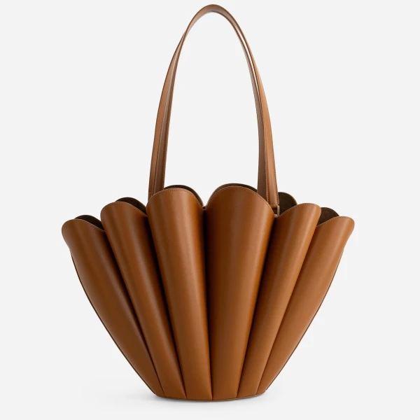 Mlouye Seashell Tote in Tan | Totes & Top-Handle Bags | Luxury Shoes 