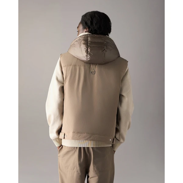 Moose Knuckles Brixton Vest in Ashen | Men Jackets | Luxury Shoes 