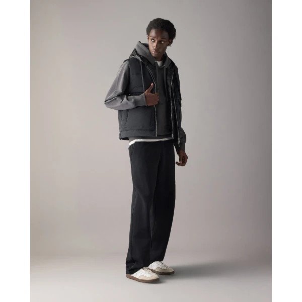 Moose Knuckles Brixton Vest in Black | Men Jackets | Luxury Shoes 