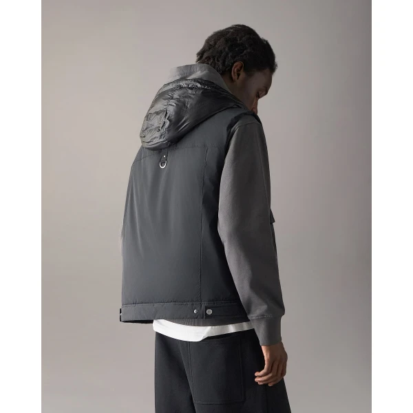 Moose Knuckles Brixton Vest in Black | Men Jackets | Luxury Shoes 