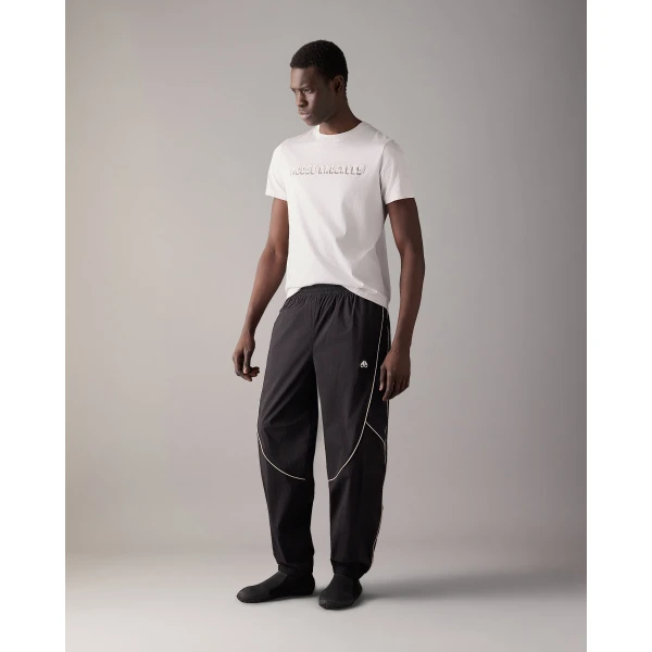 Moose Knuckles Connor Logo T-Shirt in Milky Way | T-shirts & vests | Luxury Shoes 