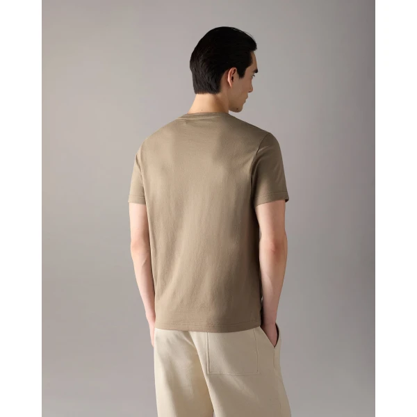 Moose Knuckles Crescent T-Shirt in Ashen | T-shirts & vests | Luxury Shoes 