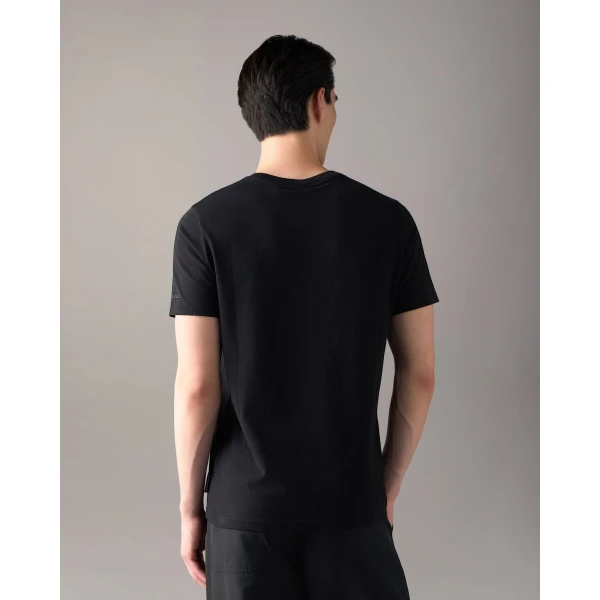 Moose Knuckles Crescent T-Shirt in Black | T-shirts & vests | Luxury Shoes 