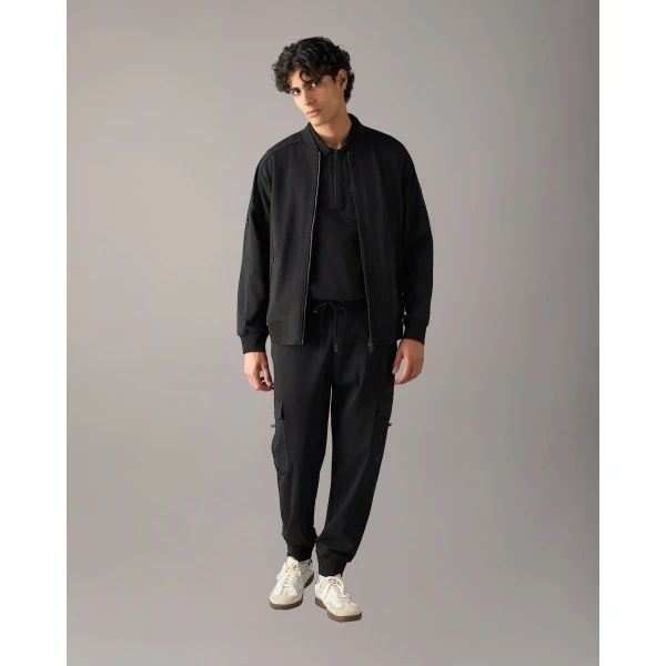 Moose Knuckles Dalon Cargo Joggers in Black | Pants | Luxury Shoes 