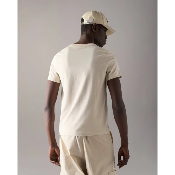 Moose Knuckles Dalon T-Shirt in Alabaster | T-shirts & vests | Luxury Shoes 