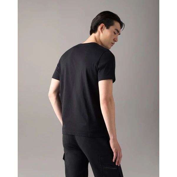 Moose Knuckles Dalon T-Shirt in Black | T-shirts & vests | Luxury Shoes 