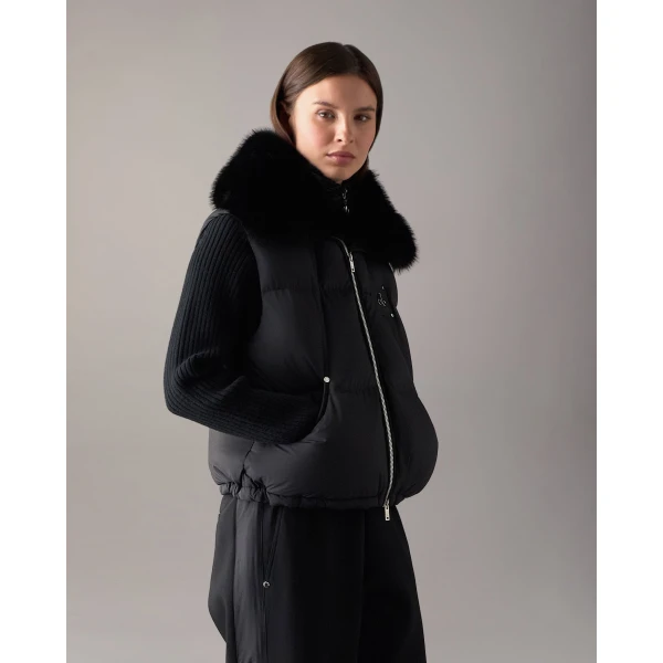 Moose Knuckles Everest Down Puffer Vest in Black | Vests | Luxury Shoes 