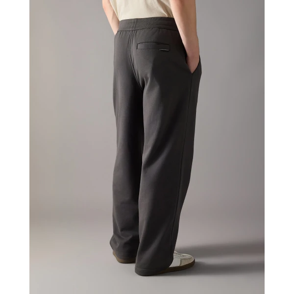 Moose Knuckles Hartsfield Straight-Leg Pants in Cement | Pants | Luxury Shoes 