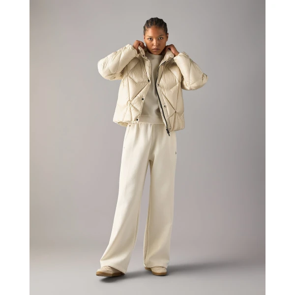 Moose Knuckles Iceberg Quilt Down Puffer in Alabaster | Jackets | Luxury Shoes 