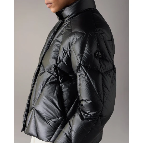 Moose Knuckles Iceberg Quilt Down Puffer in Black | Jackets | Luxury Shoes 