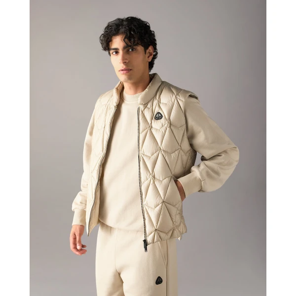Moose Knuckles Iceberg Quilt Down Vest in Alabaster | Men Jackets | Luxury Shoes 