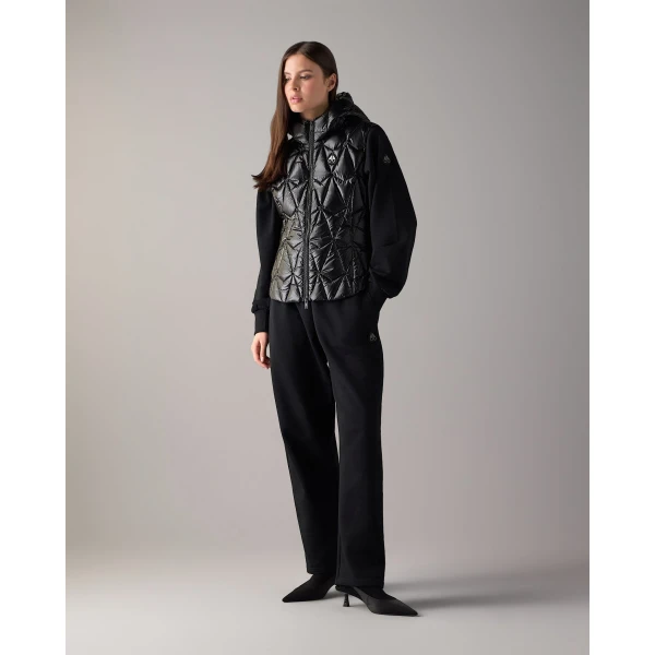 Moose Knuckles Iceberg Quilt Down Vest in Black | Vests | Luxury Shoes 