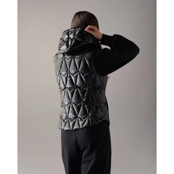 Moose Knuckles Iceberg Quilt Down Vest in Black | Vests | Luxury Shoes 