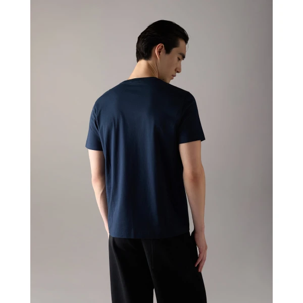 Moose Knuckles Icebreak Logo T-Shirt in Navy | T-shirts & vests | Luxury Shoes 