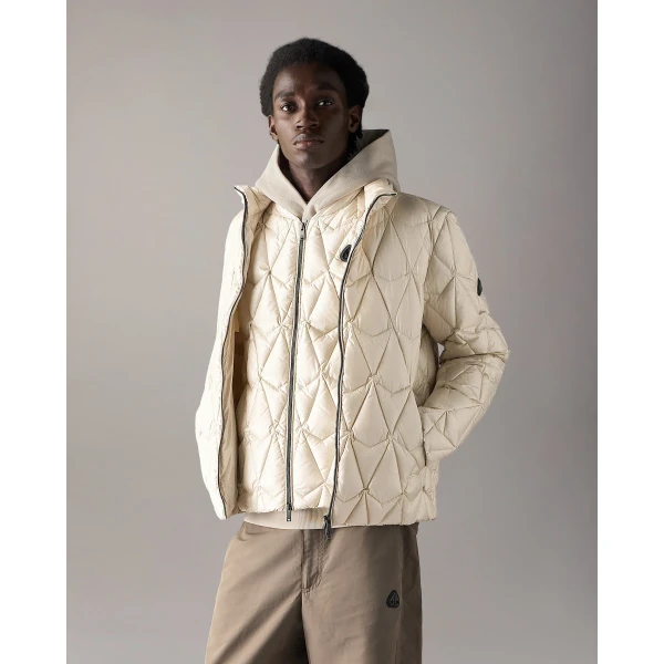 Moose Knuckles Lightweight Iceberg Quilt Down Jacket in Alabaster | Men Jackets | Luxury Shoes 