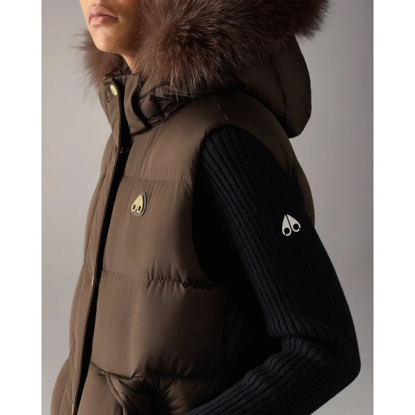 Moose Knuckles Northbound Fox Fur & Down Vest in Espresso | Vests | Luxury Shoes 
