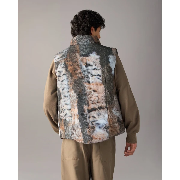 Moose Knuckles Original Westmount Camo Down Vest in Wild | Men Jackets | Luxury Shoes 