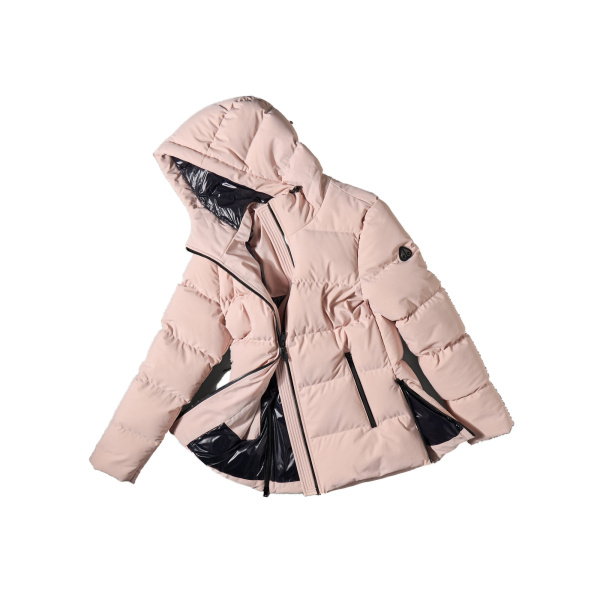 Moose Knuckles Soho 3Q Down Jacket in Rosewood | Luxury Shoes 