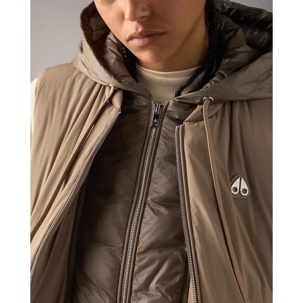 Moose Knuckles Tegan Vest in Ashen | Vests | Luxury Shoes 